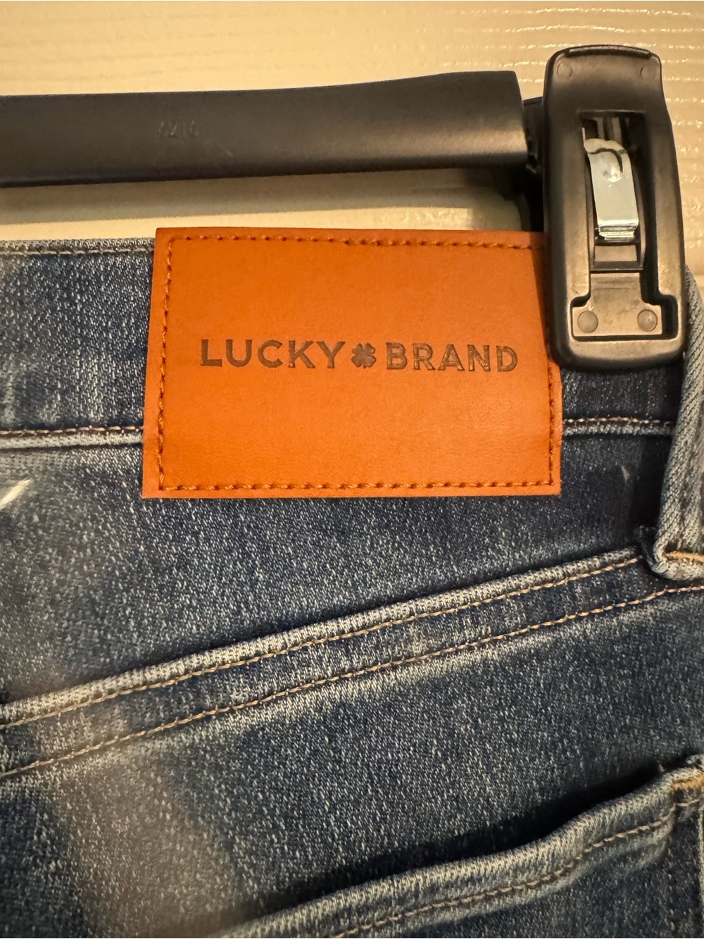 Lucky Brand Women's Medium Blue Straight Leg Jeans - Picture 7 of 7